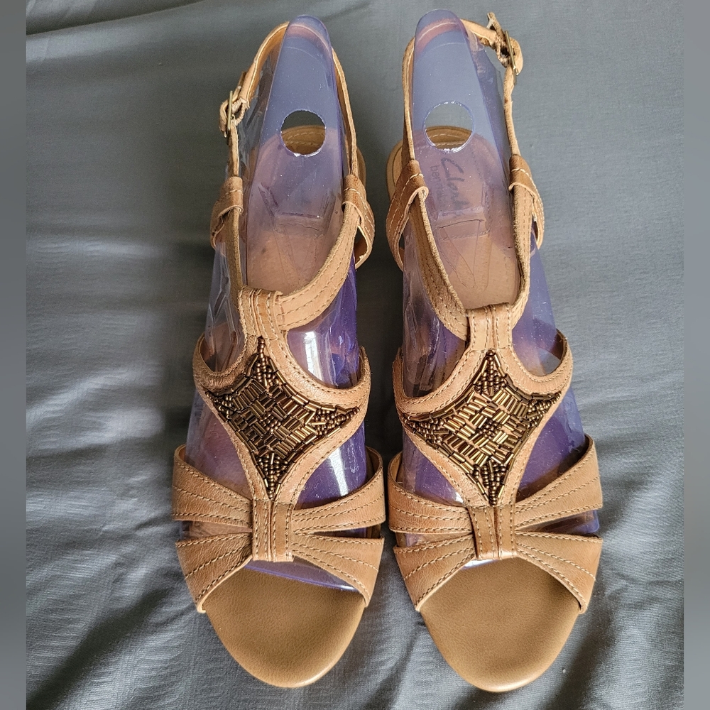 Clarks Bendables Wedge Heeled Sandals - Tan, Sz 8M - EUC